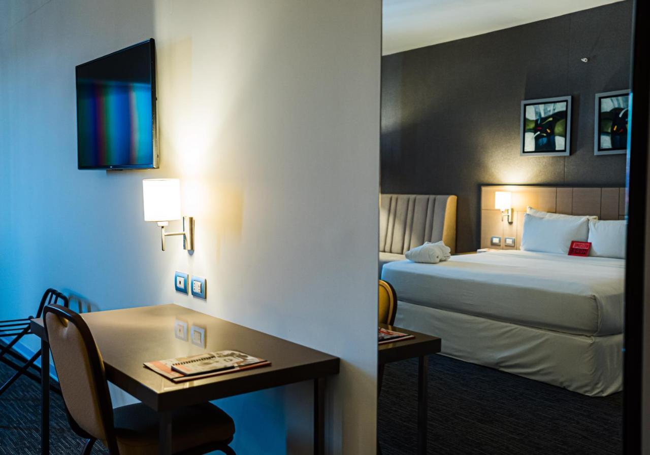 Bth Rebel Tacna Hotel ภายนอก รูปภาพ