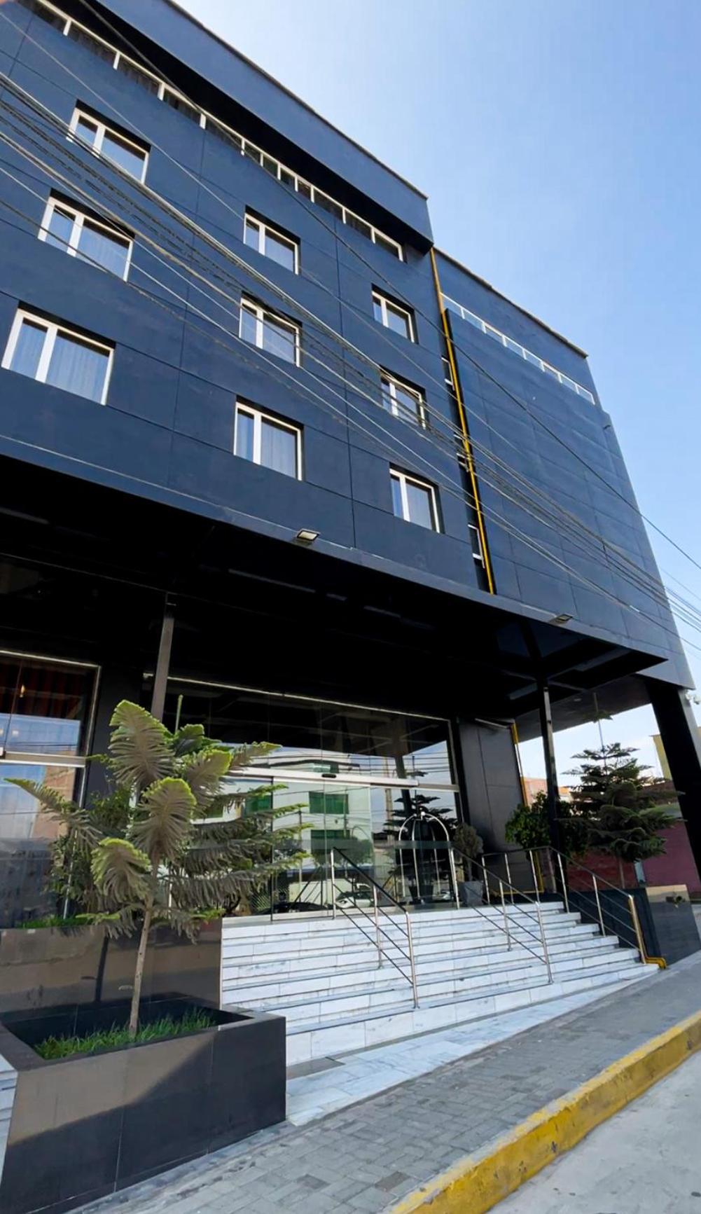 Bth Rebel Tacna Hotel ภายนอก รูปภาพ