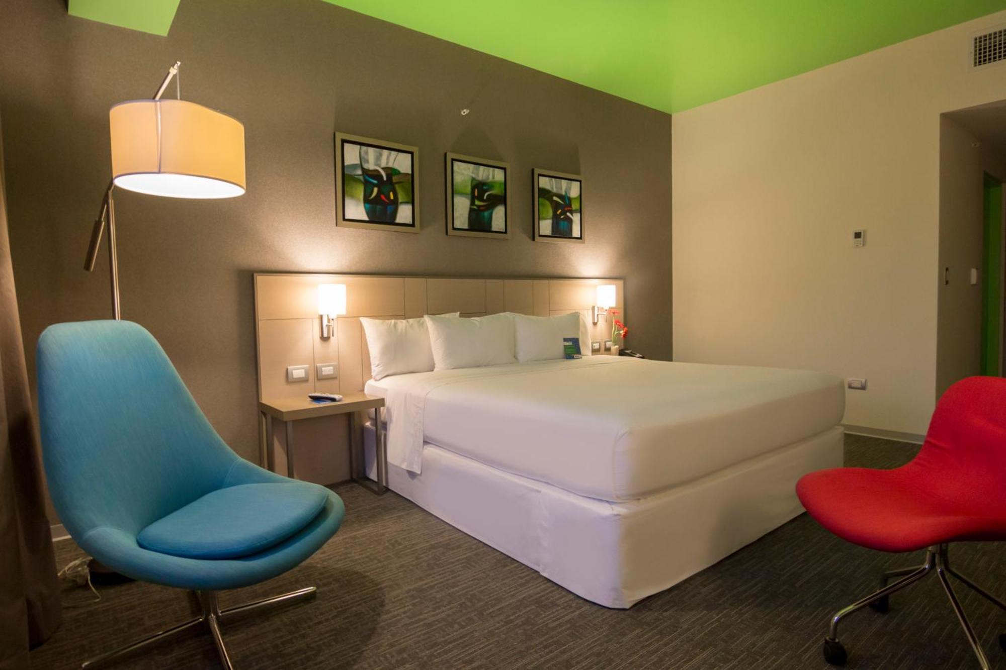 Bth Rebel Tacna Hotel ภายนอก รูปภาพ