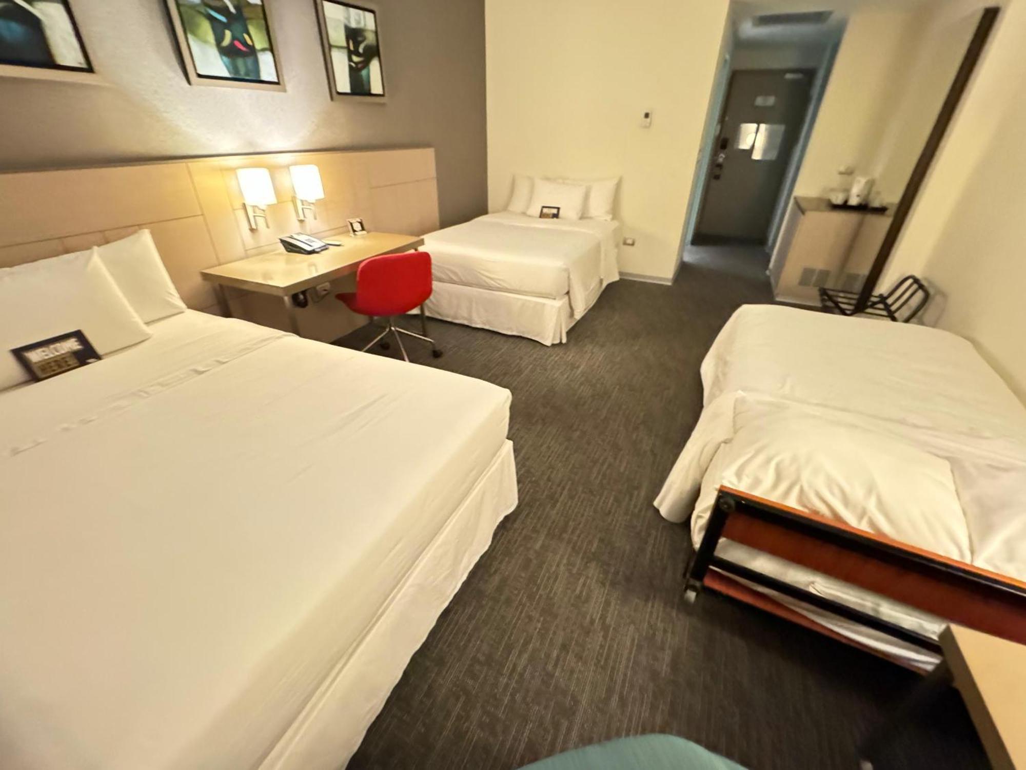 Bth Rebel Tacna Hotel ภายนอก รูปภาพ