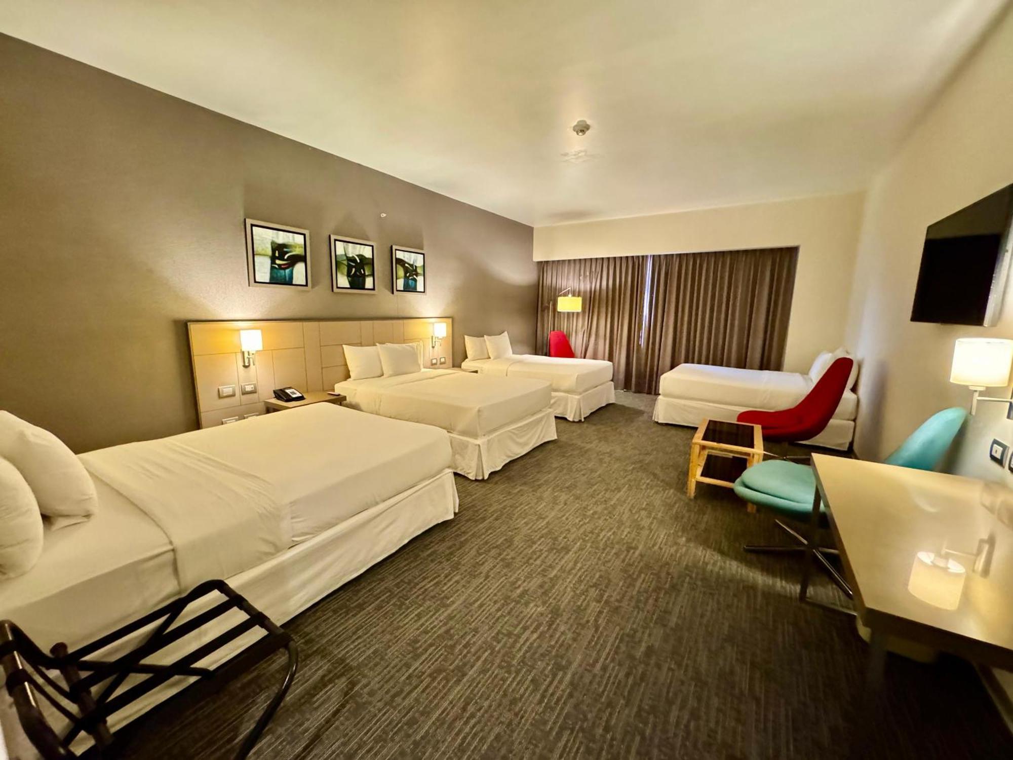 Bth Rebel Tacna Hotel ภายนอก รูปภาพ